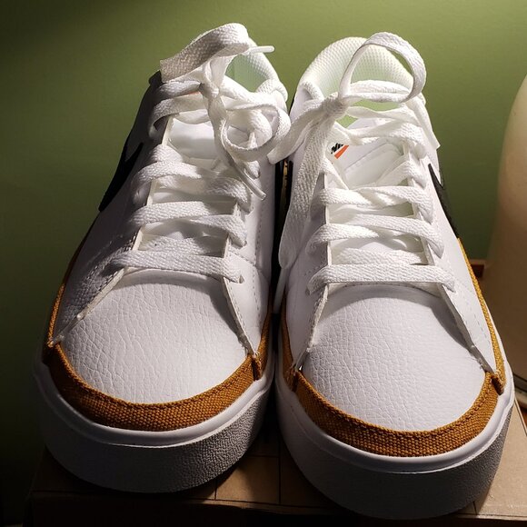 NWT women's Nike Court Legacy NN - Picture 9 of 14